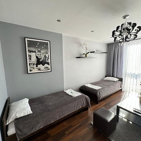Apartament Sandra Kielce Exterior foto