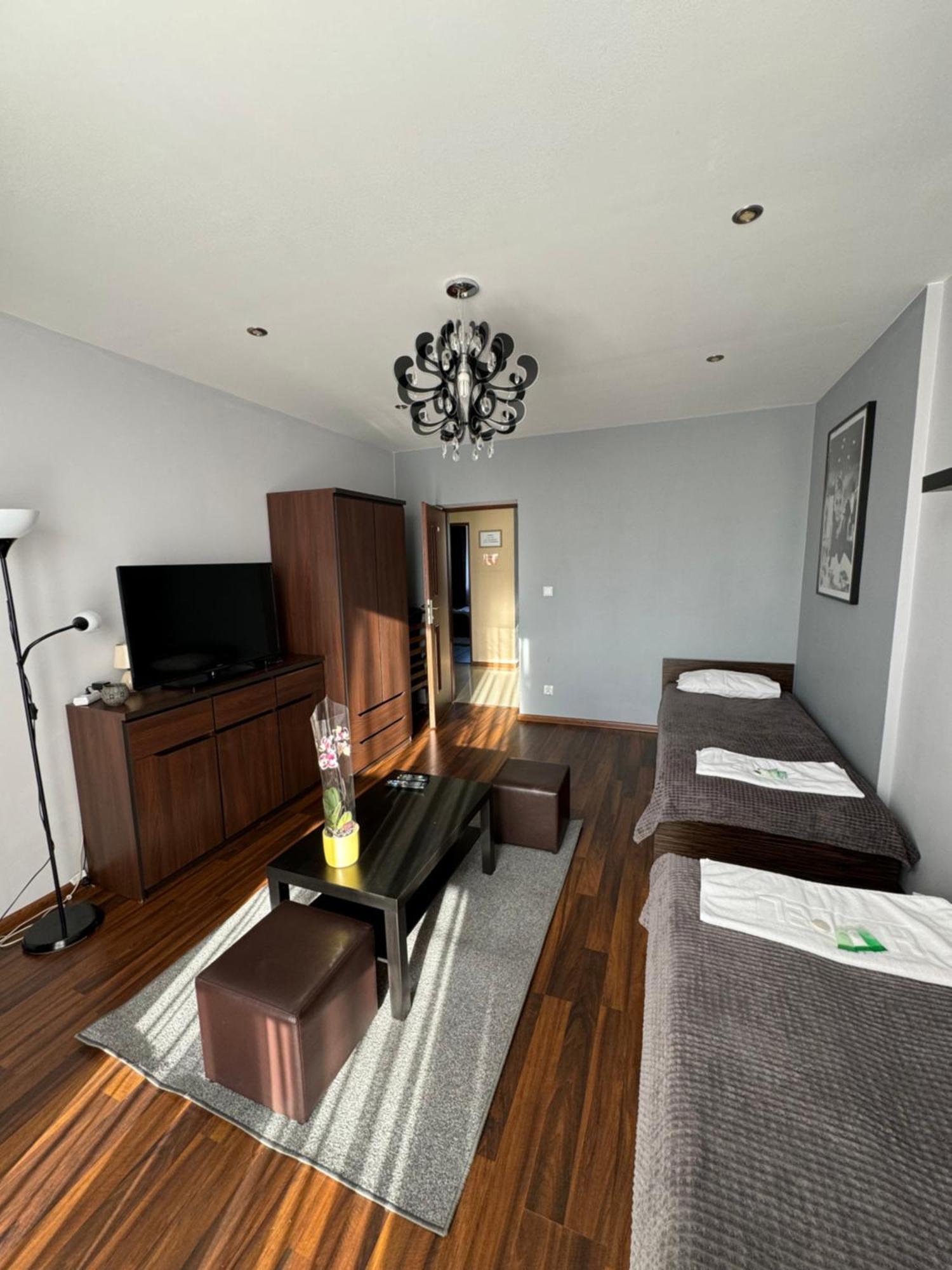 Apartament Sandra Kielce Exterior foto